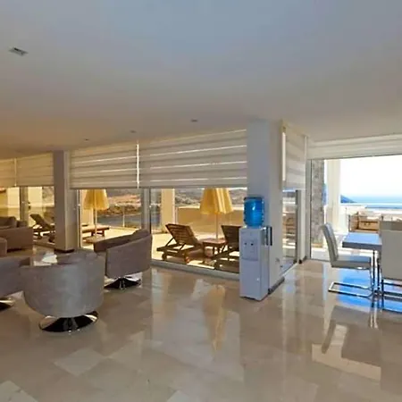 Sleeps 10 Pool Air Con Wifi * 칼칸