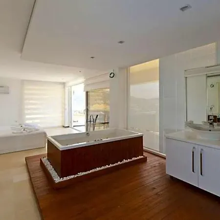 Sleeps 10 Pool Air Con Wifi * 칼칸