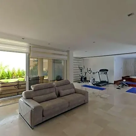 Sleeps 10 Pool Air Con Wifi 빌라 칼칸